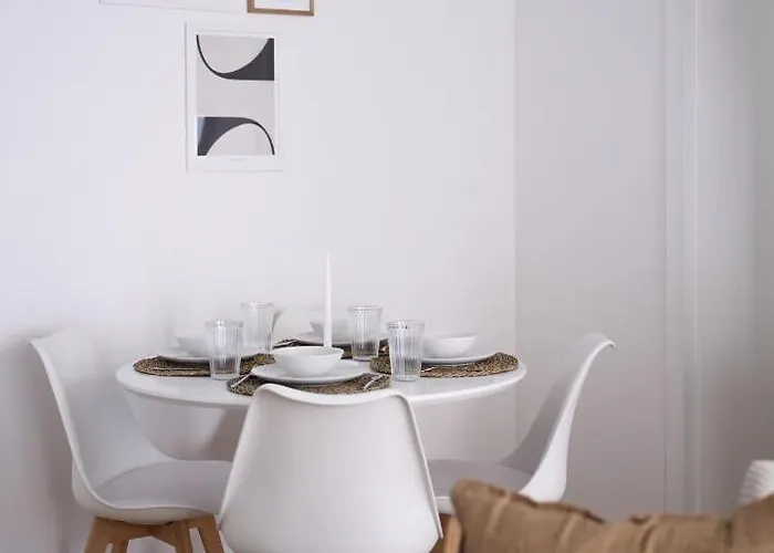 Апартаменти Stylish & Modern - Private Garden *